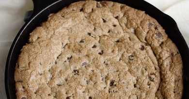 Skillet Cookie Cake Recipe – Restaurant Style!